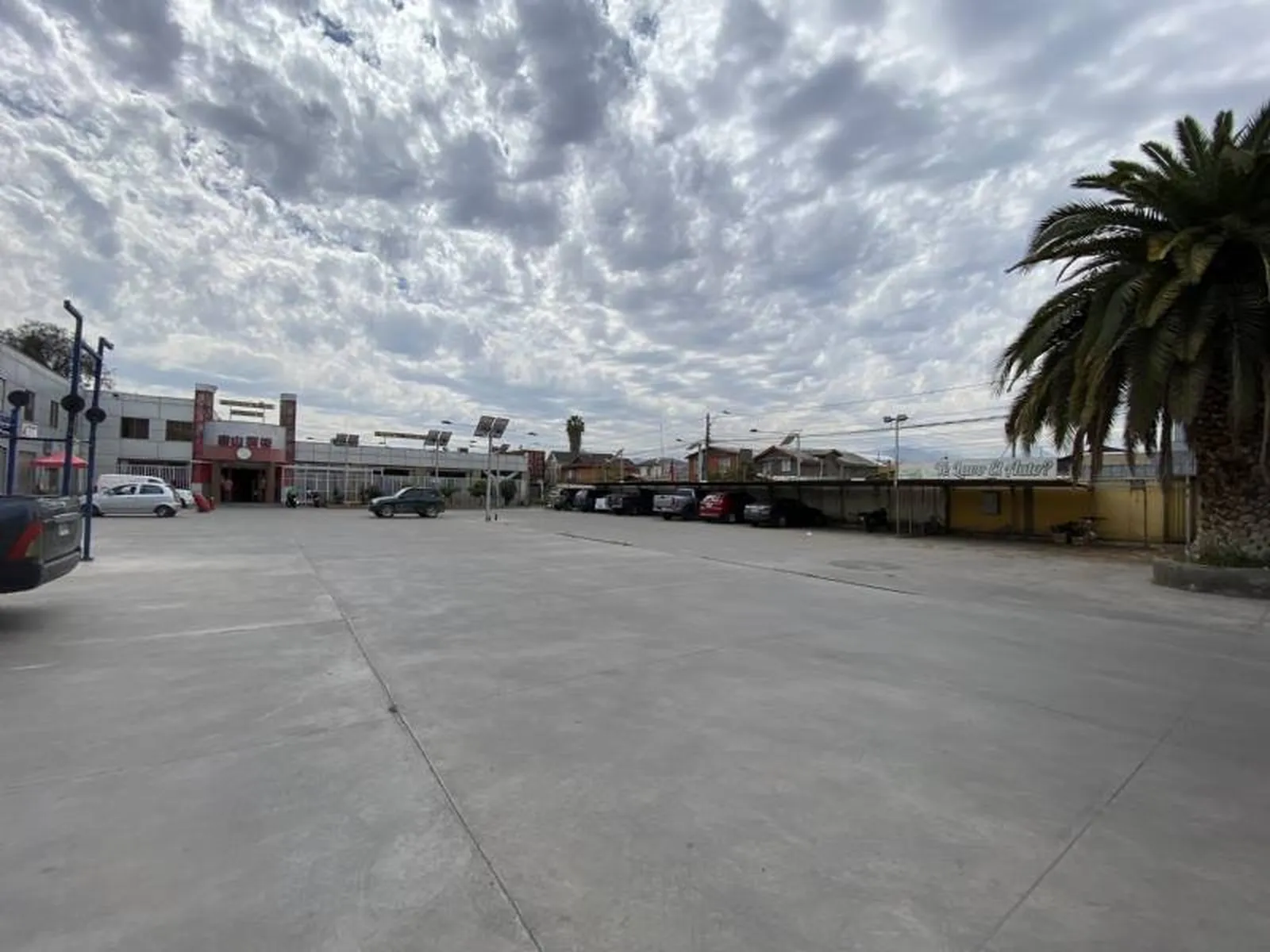 Strip center de 11 locales en Quilicura, Santiago - Imagen 10