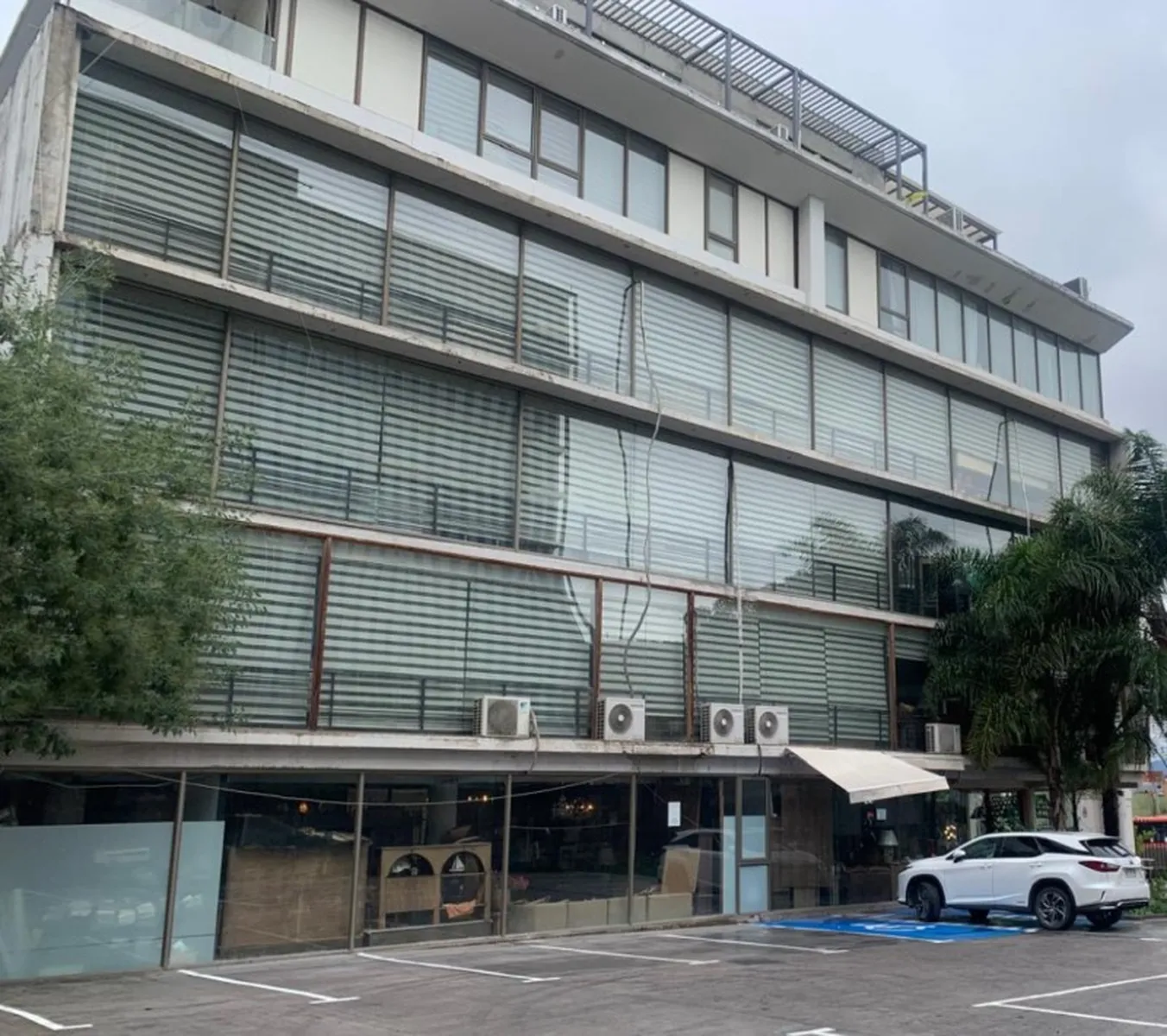 Venta de edificio comercial en Las Condes, Santiago - Imagen 2