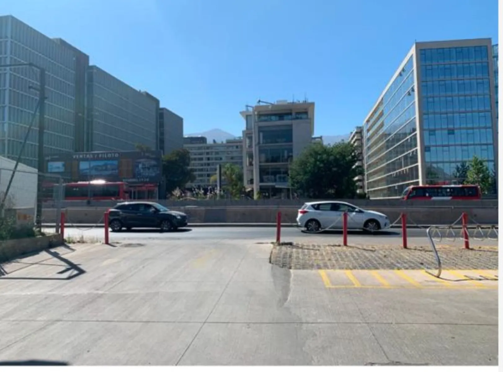 Venta de edificio comercial en Las Condes, Santiago - Imagen 3