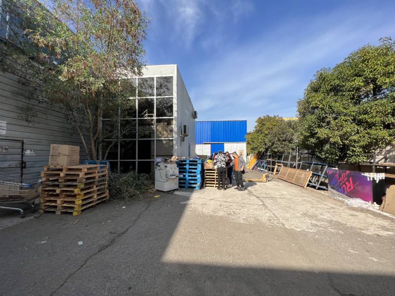 Bodegas con oficinas en parque industrial los libertadores colina, santiago