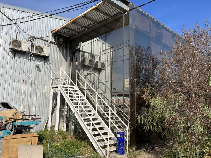 Bodegas con oficinas en parque industrial los libertadores colina, santiago - Imagen 4
