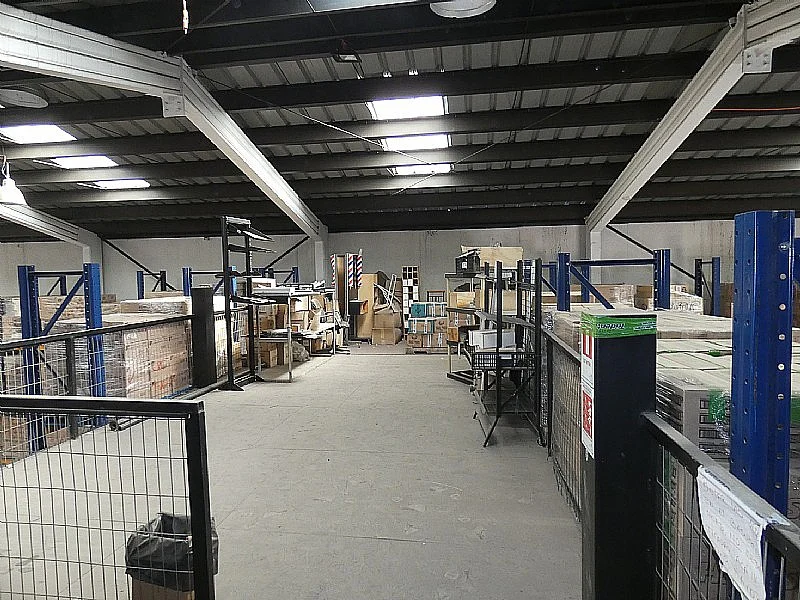 Bodega con oficinas en ciudad del niño - san miguel san miguel, santiago - Imagen 11