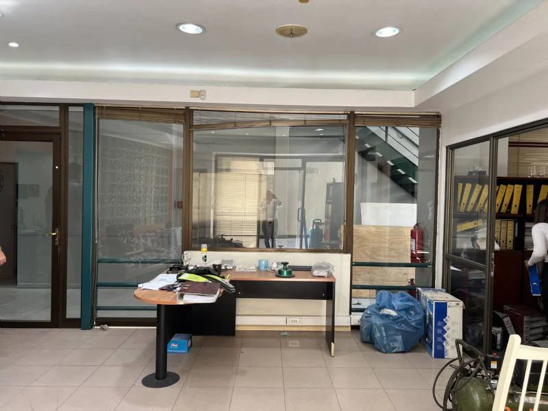 Bodega y local con oficinas en barrio patronato recoleta, santiago - Imagen 12