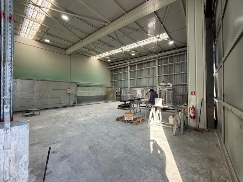 Bodega con oficinas nueva en parque valle grande - Lampa, Santiago - Imagen 8