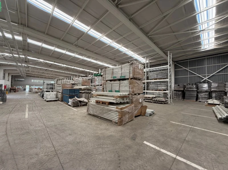Bodega con oficinas nueva en parque valle grande - Lampa, Santiago - Imagen 14