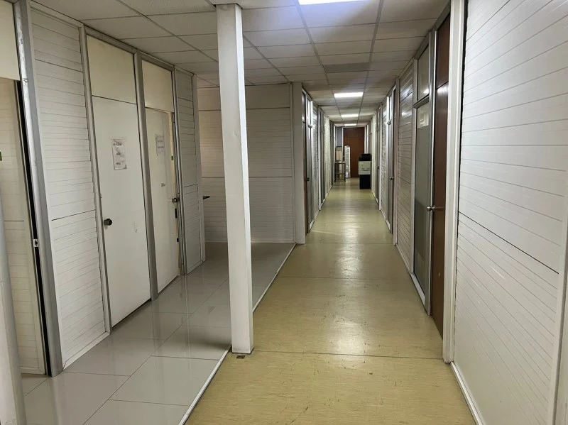 Propiedad industrial con oficinas a pasos de ruta norte sur lampa, santiago - Imagen 17