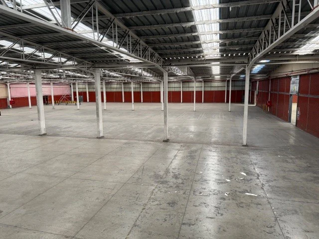 Venta de propiedad industrial en parque los libertadores colina, santiago - Imagen 8