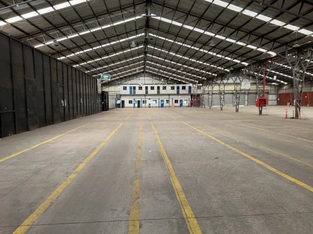 Venta de propiedad industrial en parque los libertadores colina, santiago - Imagen 12