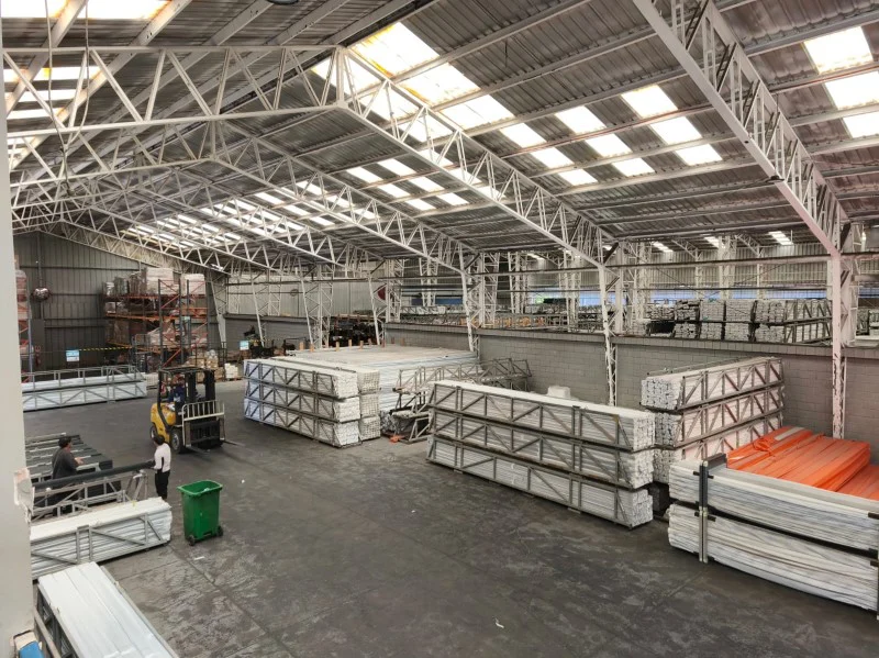 Bodega industrial con oficinas a pasos de ruta 5 lampa, santiago