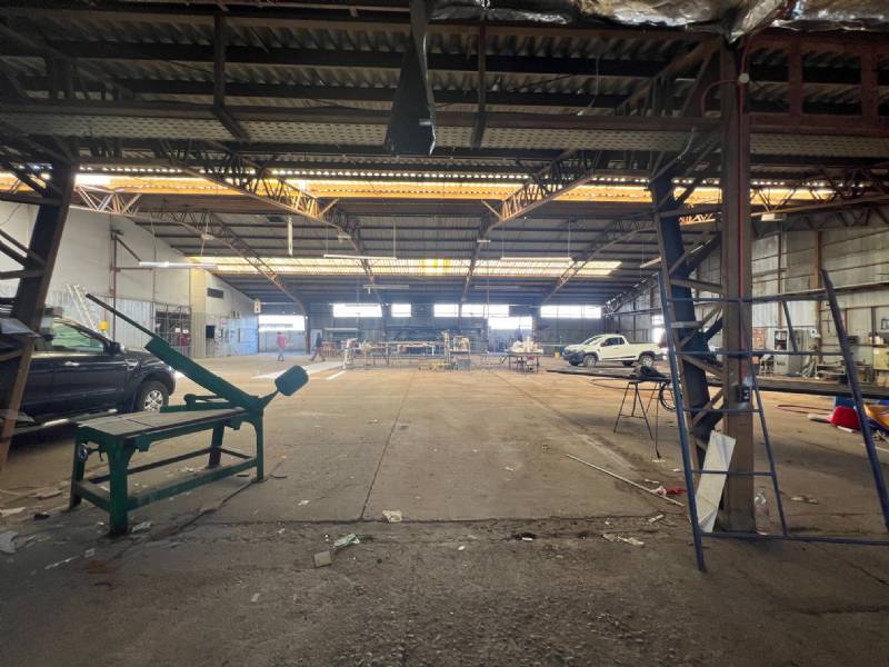Excelente propiedad industrial en costanera norte renca, santiago - Imagen 2