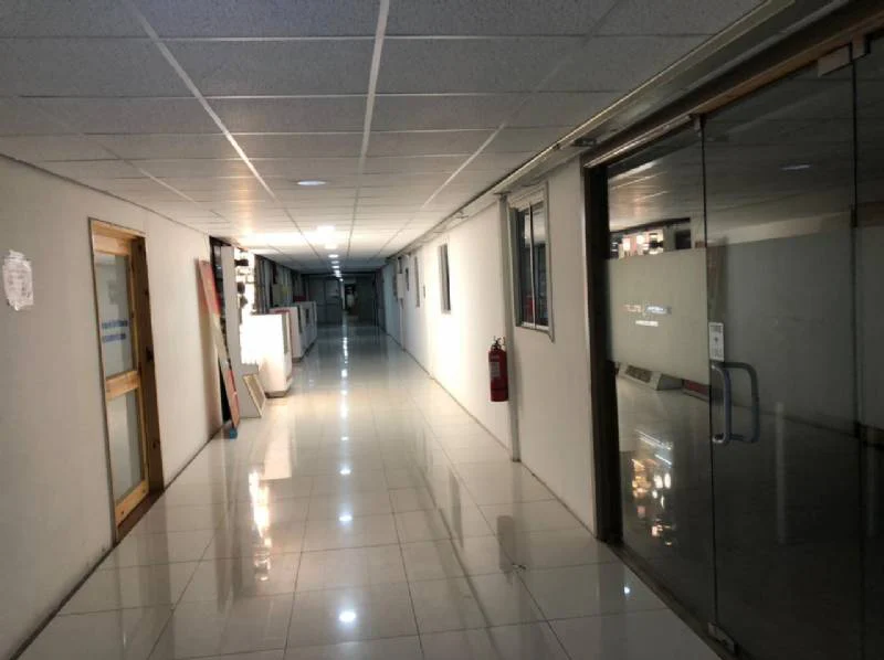Propiedad comercial - industrial arrendada en Macul, Santiago.