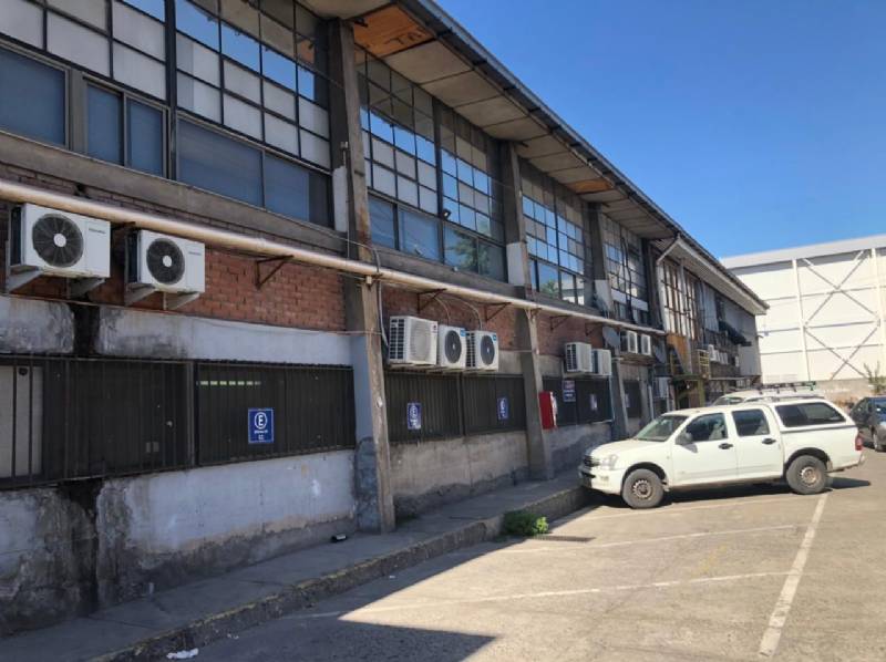 Propiedad comercial - industrial arrendada en Macul, Santiago. - Imagen 2