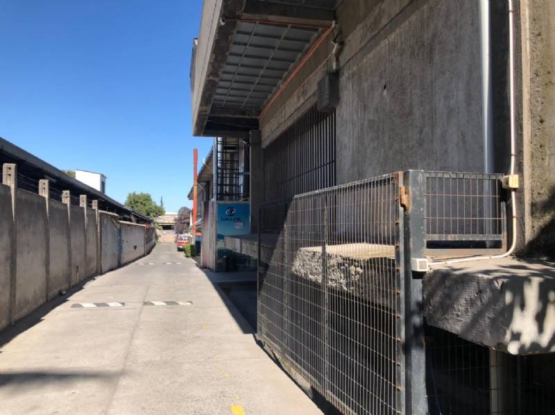 Propiedad comercial - industrial arrendada en Macul, Santiago. - Imagen 4
