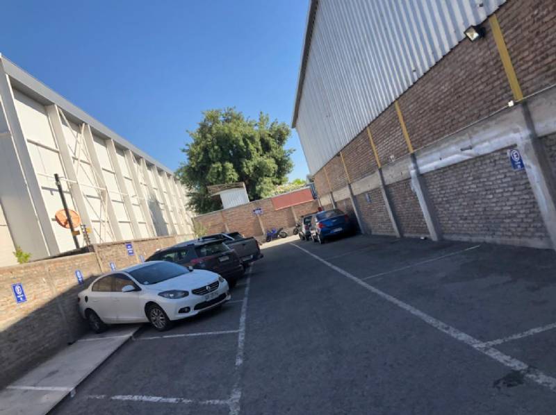Propiedad comercial - industrial arrendada en Macul, Santiago. - Imagen 10