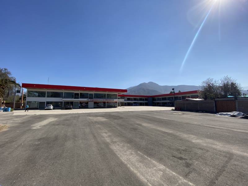 Potente Stripcenter con 26 locales arrendados en Lampa, Santiago - Imagen 4
