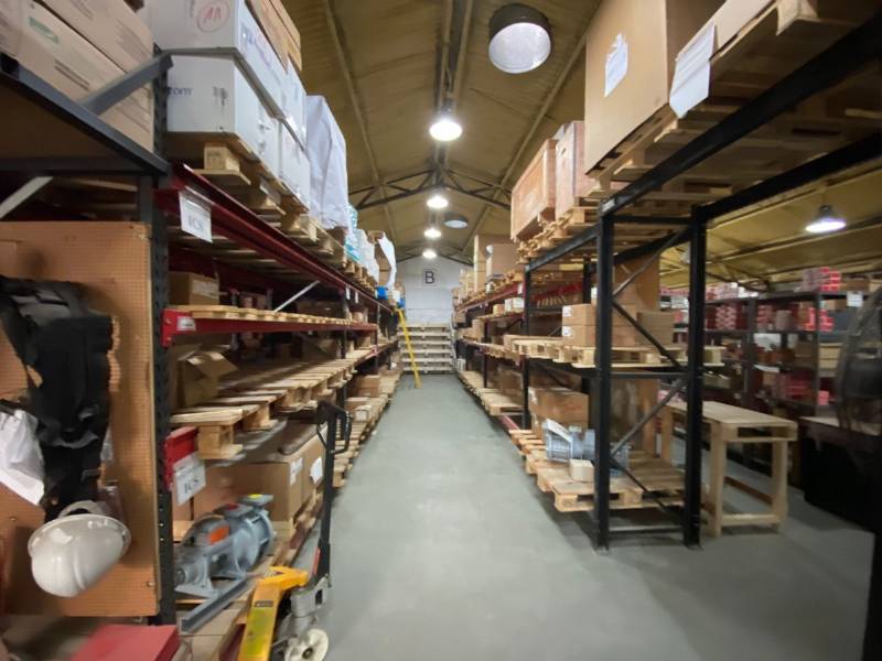 Propiedad comercial con oficinas y bodegas en Providencia, Santiago