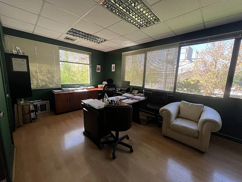 Arriendo de excelente propiedad industrial en calle marathon. Macul, Santiago. - Imagen 4