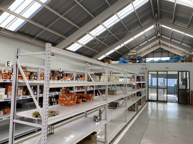 Bodega con oficinas y local en perfecto estado en Quinta Normal, Santiago - Imagen 6