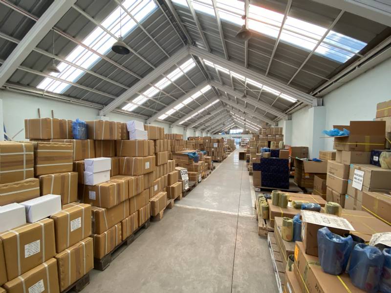 Bodega con oficinas y local en perfecto estado en Quinta Normal, Santiago - Imagen 9