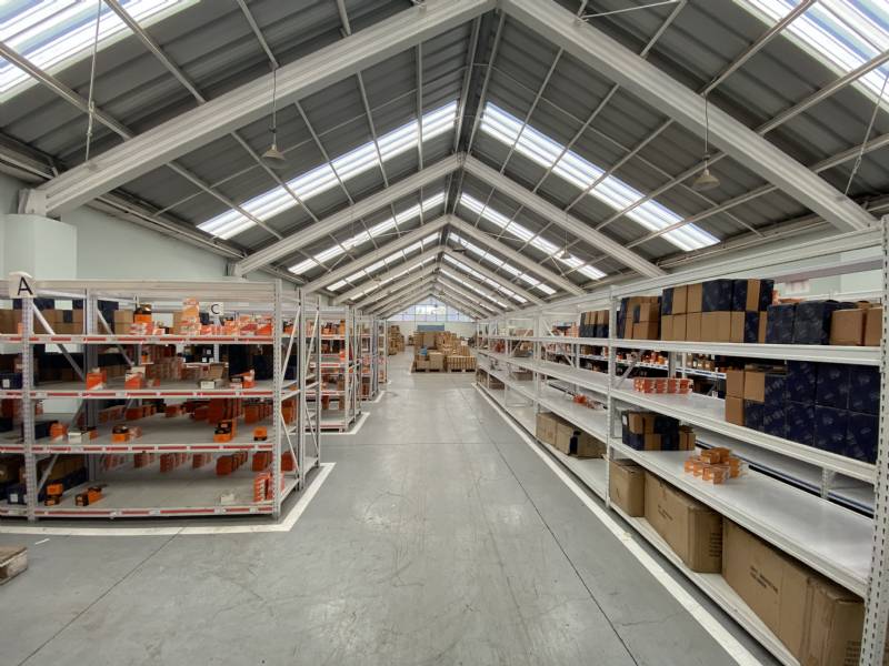 Bodega con oficinas y local en perfecto estado en Quinta Normal, Santiago - Imagen 11