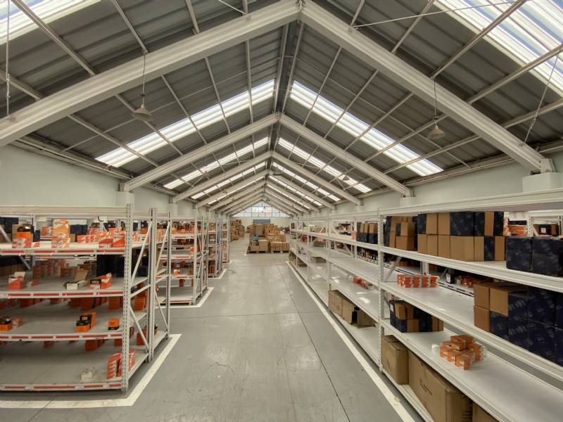Bodega con oficinas y local en perfecto estado en Quinta Normal, Santiago - Imagen 12