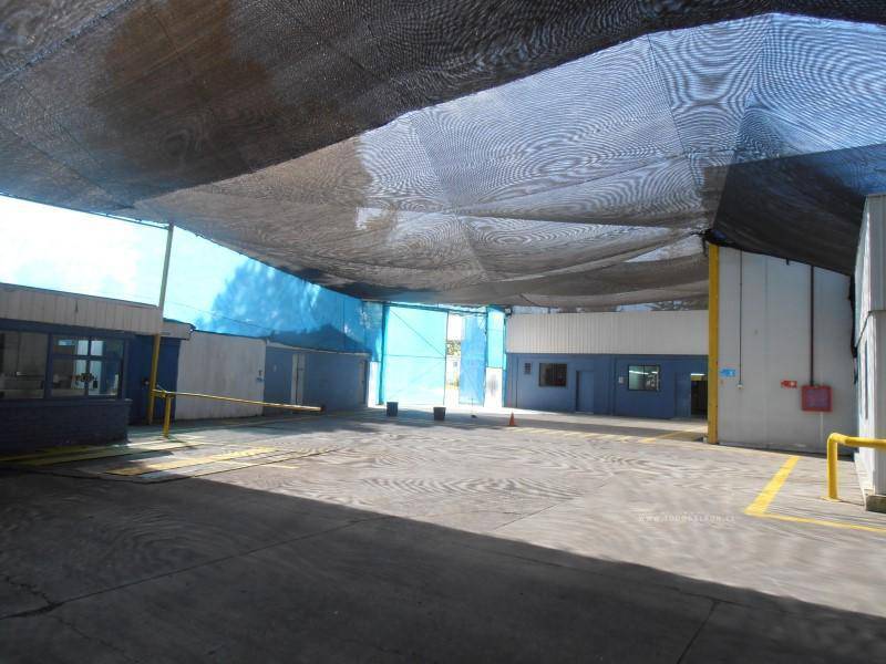 Amplia propiedad industrial en Peñaflor, Santiago - Imagen 4