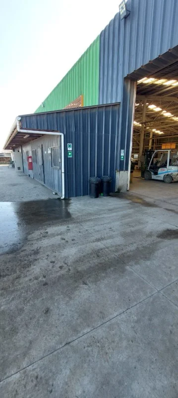 Propiedad industrial con 38.000 mt2 de terreno en Pudahuel, Santiago - Imagen 5