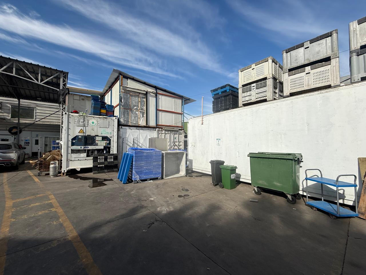 Venta de propiedad industrial para proceso de alimentos, Huechuraba. Santiago - Imagen 2