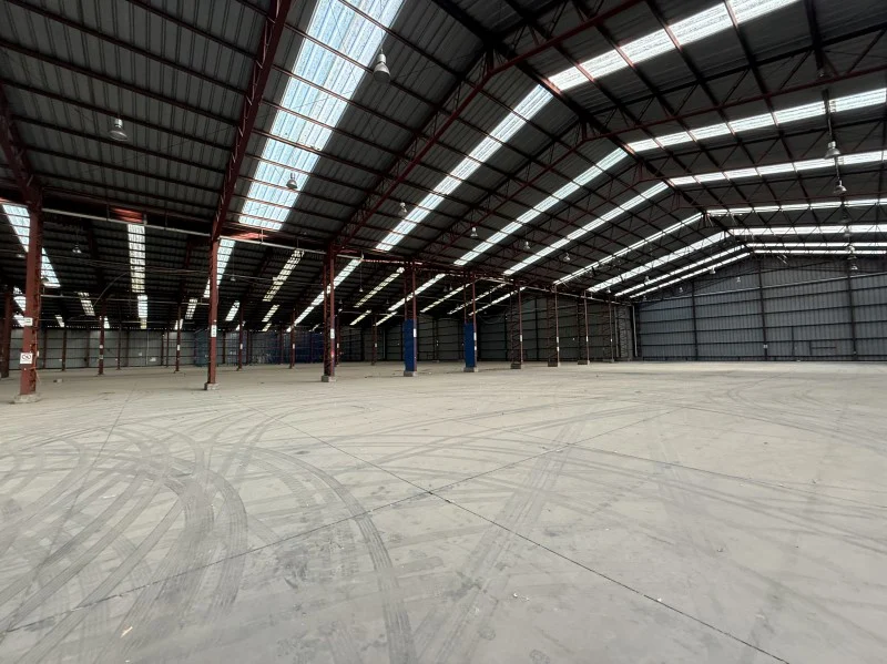 Arriendo Centro de distribucion en Lo Boza – Gran bodega con oficinas Pudahuel, Santiago