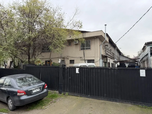 Venta de propiedad industrial con cámaras de frío – Parque Industrial La Reina. Santiago - Imagen 3